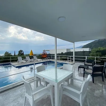 Hotel Mavi Boncuk *